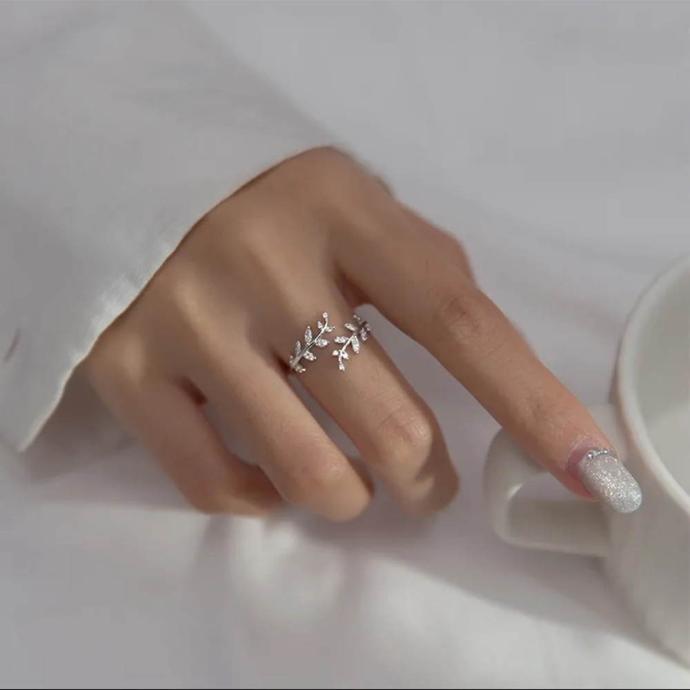Stars Above Silver Solitaire Ring